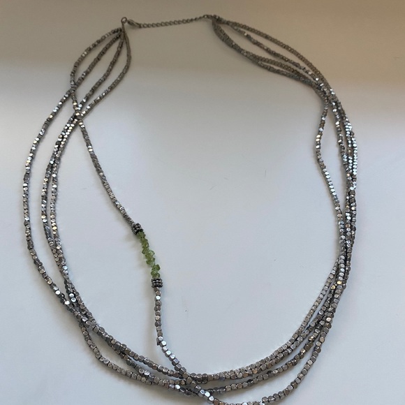 Assorted necklaces - Picture 3 of 8